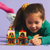 LEGO® │ Disney 43261 Encanto miniház (1)
