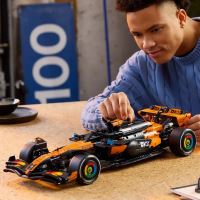 LEGO® Technic McLaren MCL39 F1® autós építőkészlet-ajándék, 42228 (2)