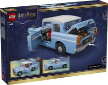LEGO® Harry Potter™ 76470 Az elvarázsolt repülő Ford Anglia™ (3)